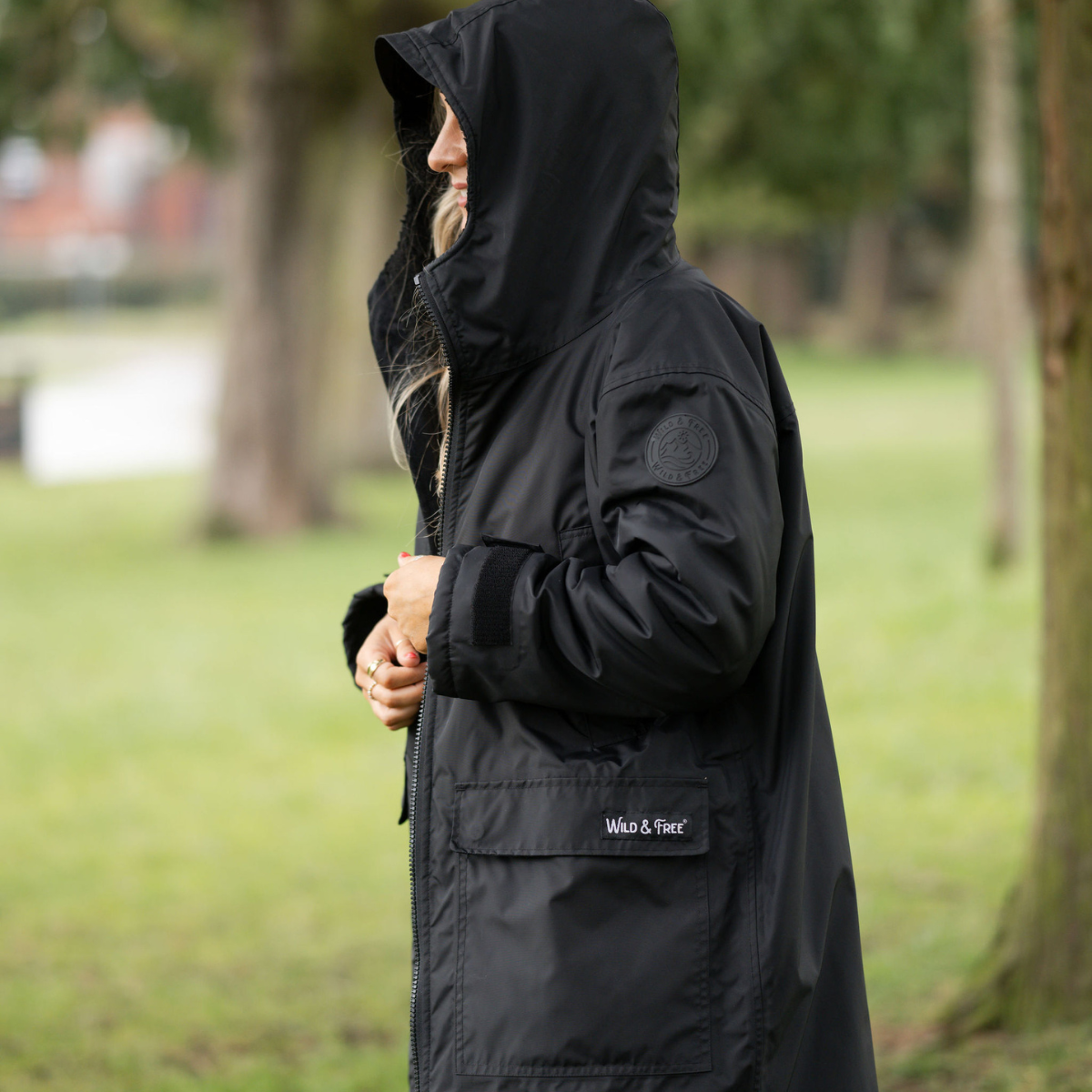 The Black Edition Cobe in Black