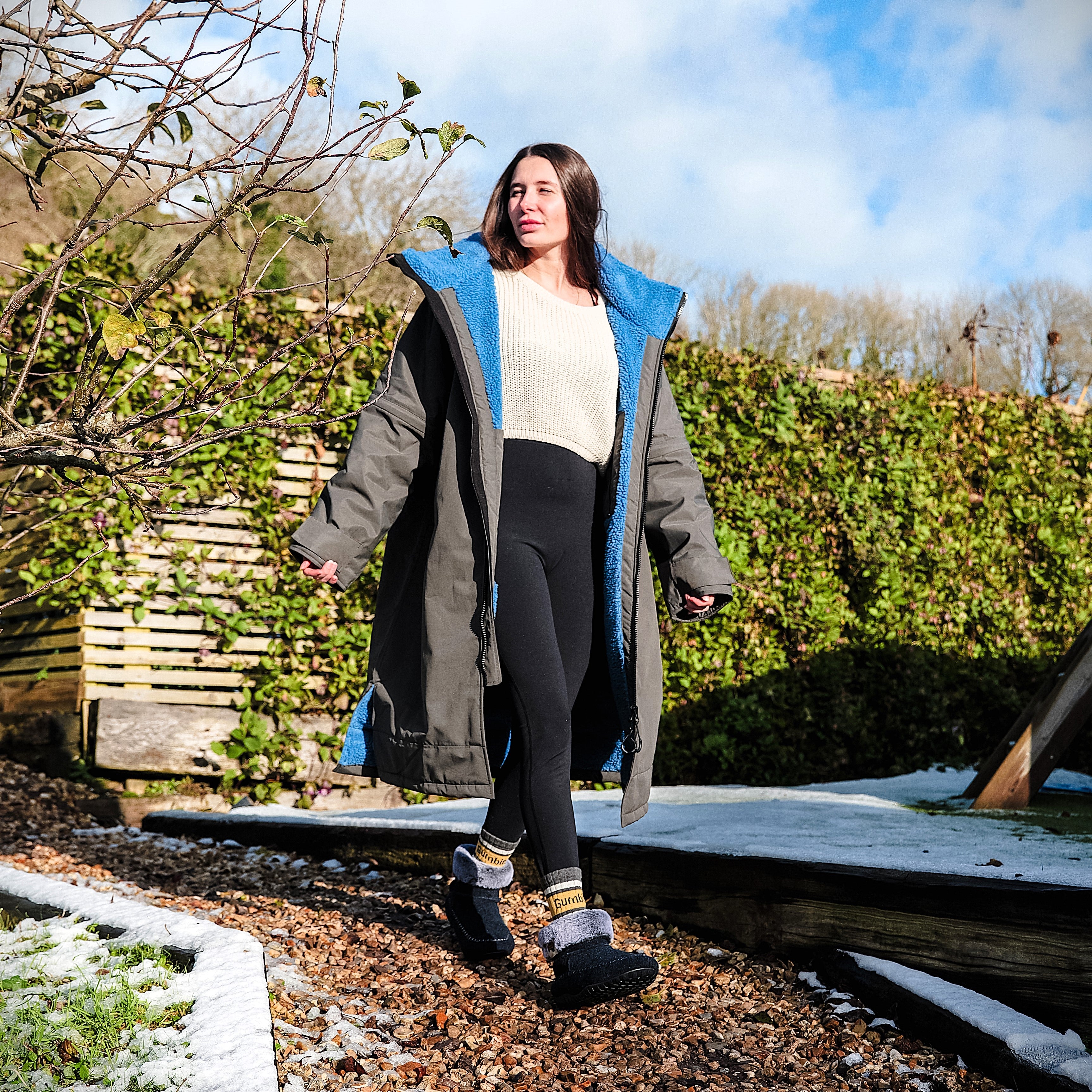 Gumbies Changing Robe (S-CAPE) - Charcoal & Blue