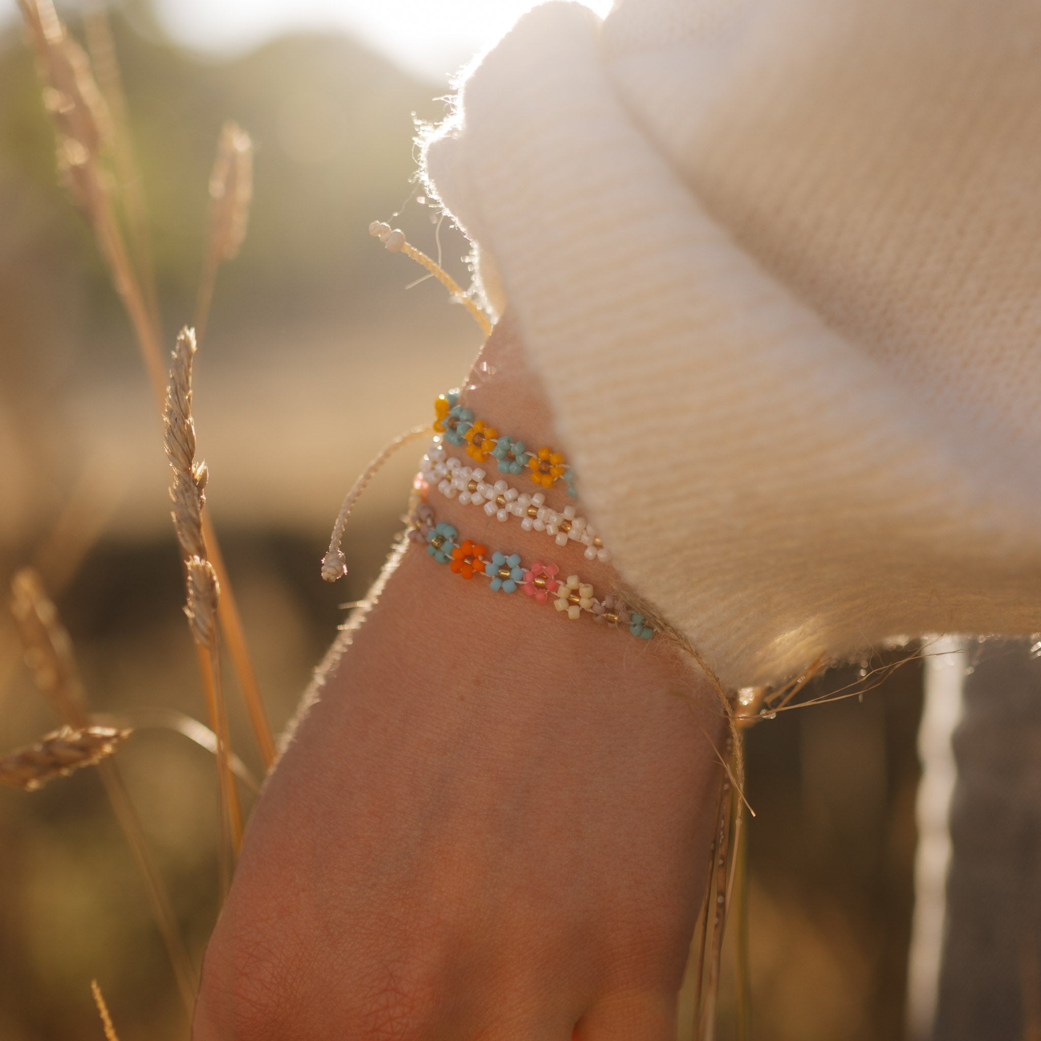 Kelopak Daisy Chain Beaded Bracelet
