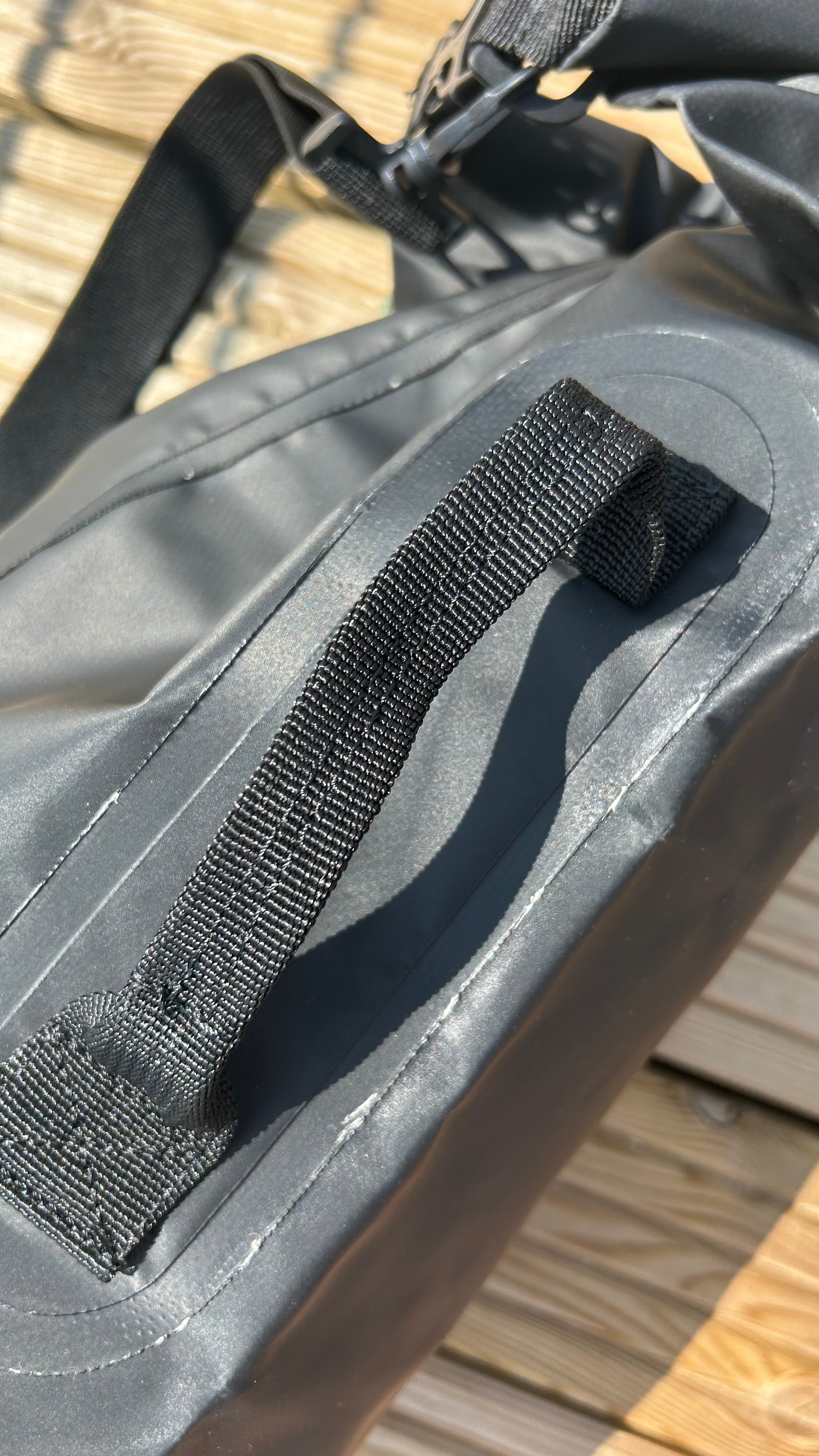 20ltr Global Dry Bag - Duffle Style with reinforced side handle. EX DISPLAY