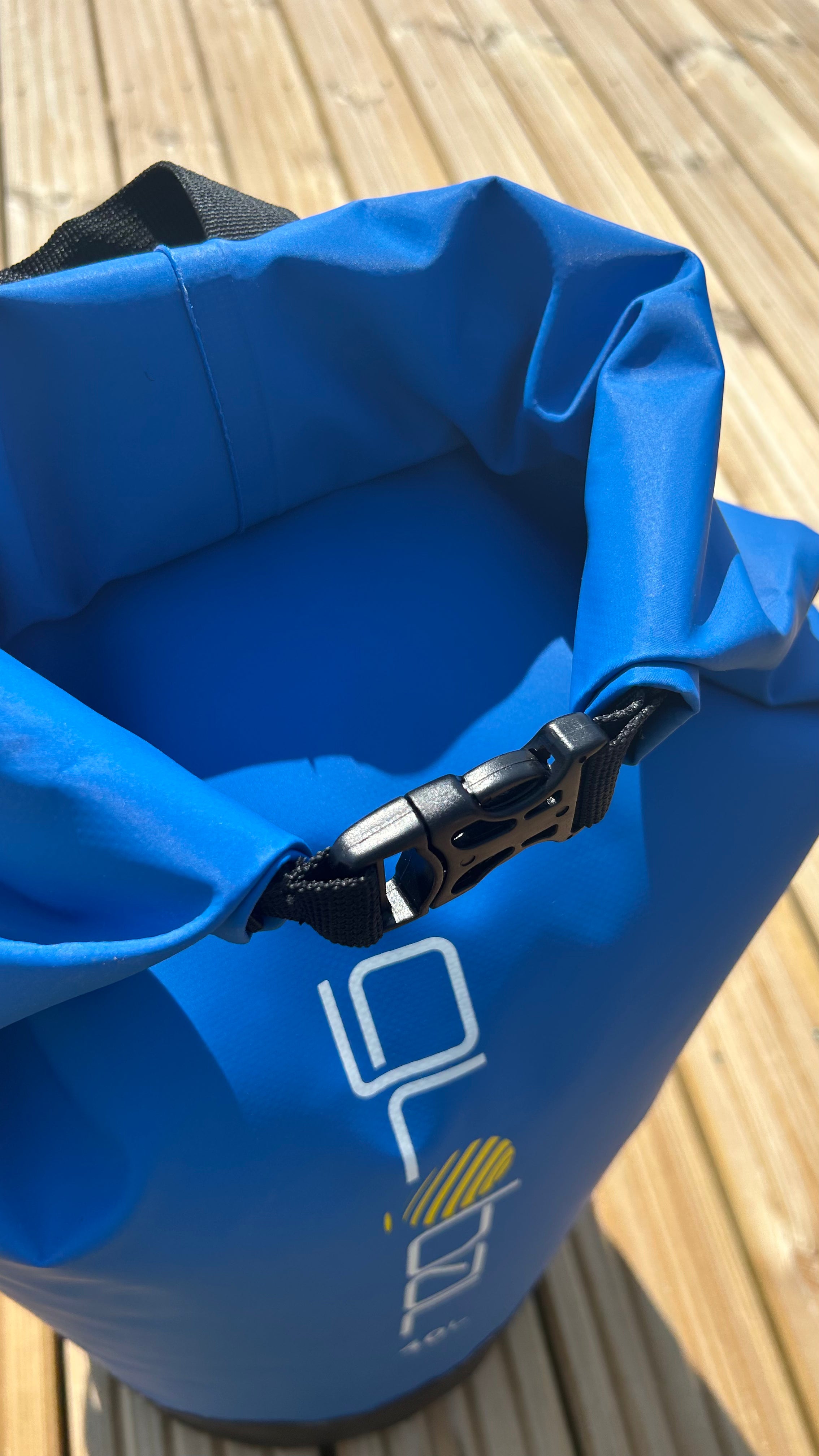 40ltr Global Dry Bag - Back Pack Style with reinforced adjustable straps. EX DISPLAY