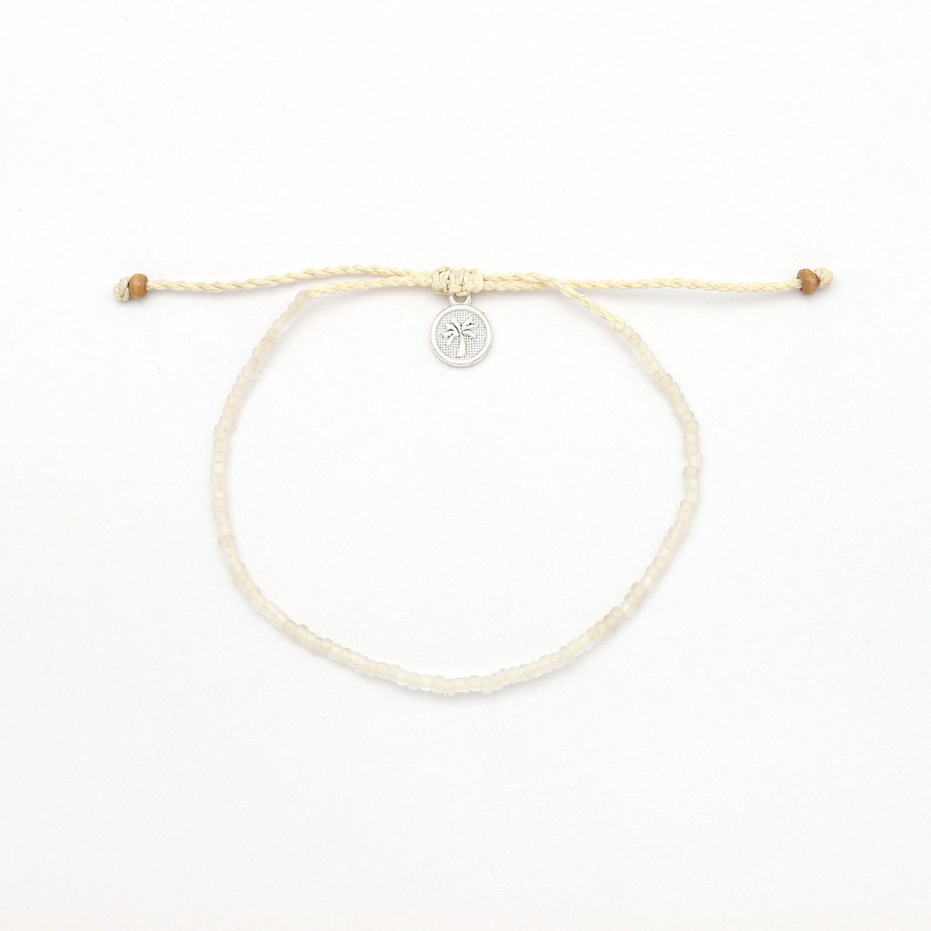 Alona Beach Shell Bracelet Set