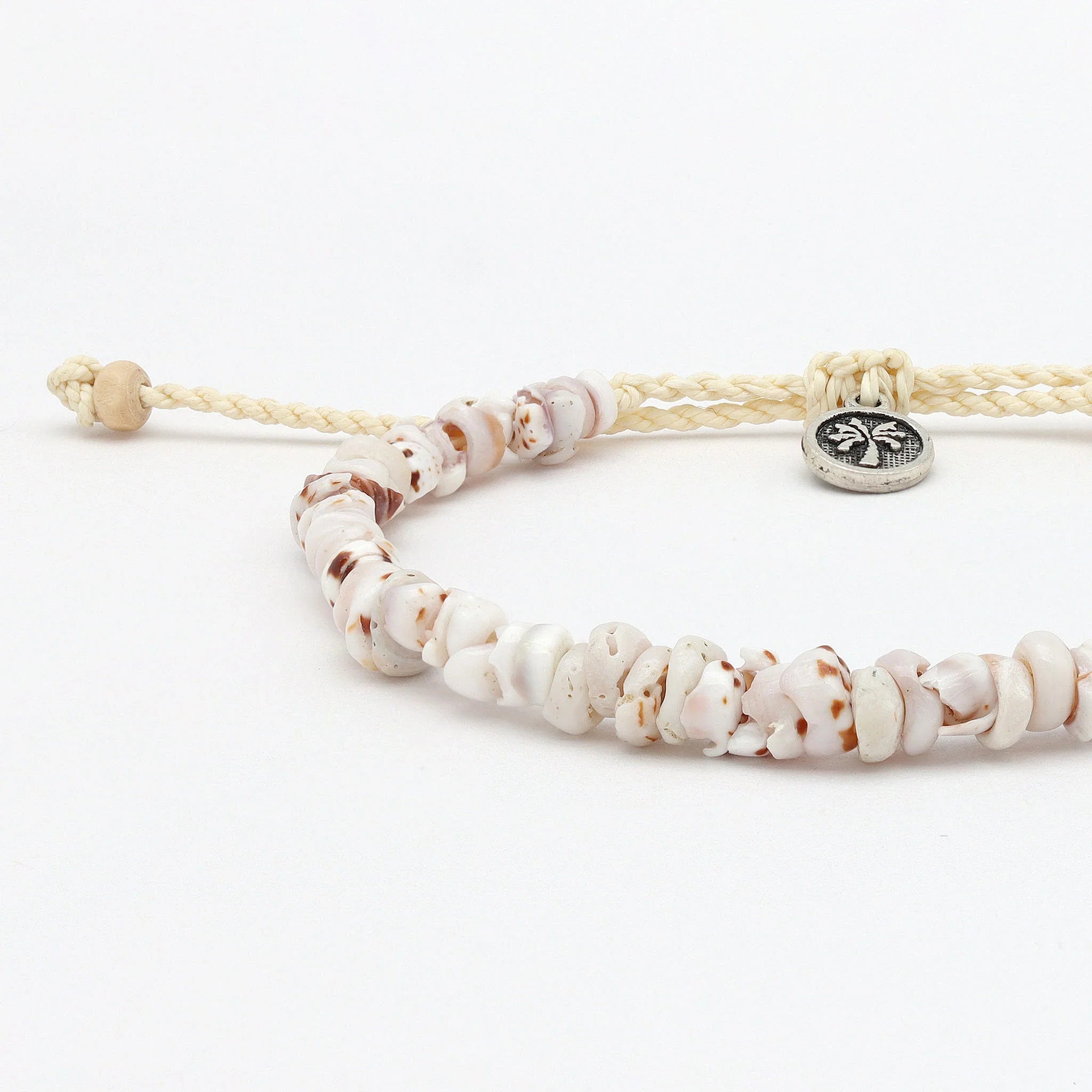 Enu Island Shell Bracelet