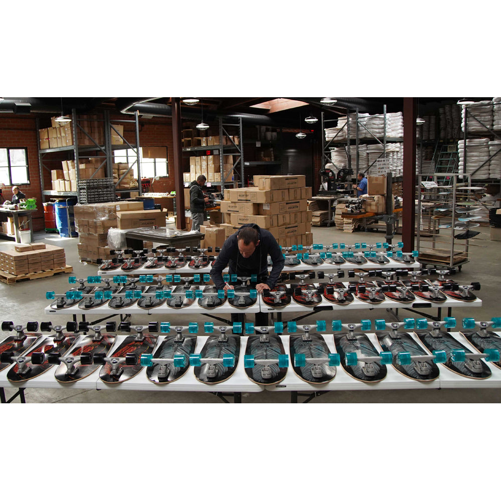 Carver Skateboards - 31.25" Knox Quill - C7 Complete - Signed Surfskate