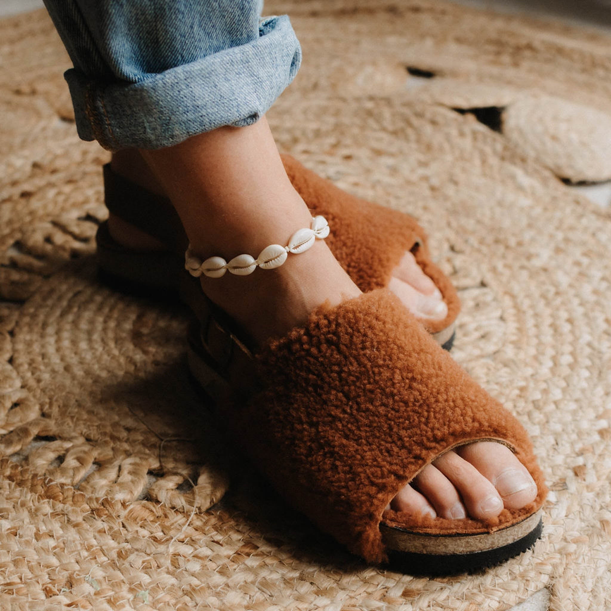 Livadi Cowrie Shell Anklet