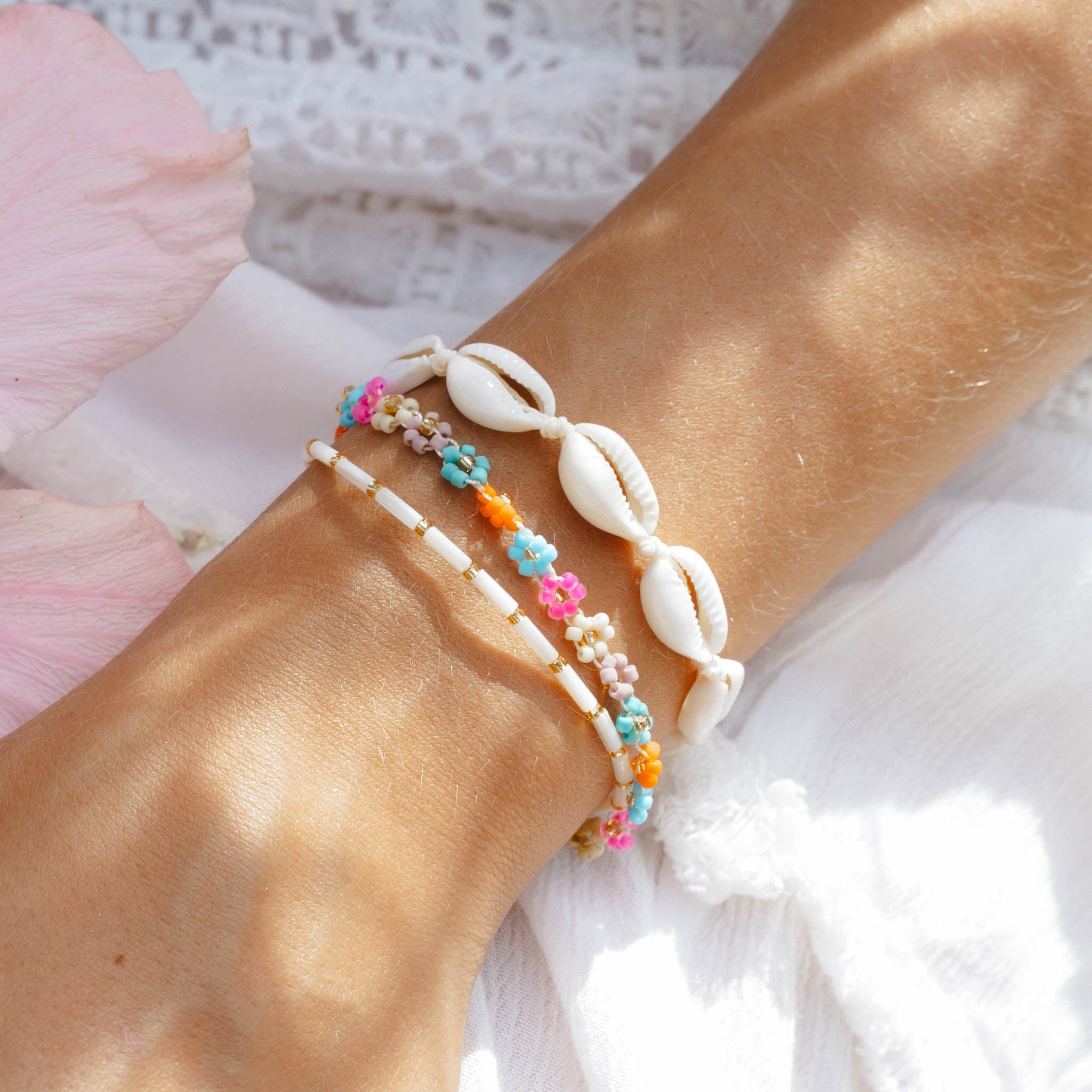 Beach Daisy Trio Bracelet Set