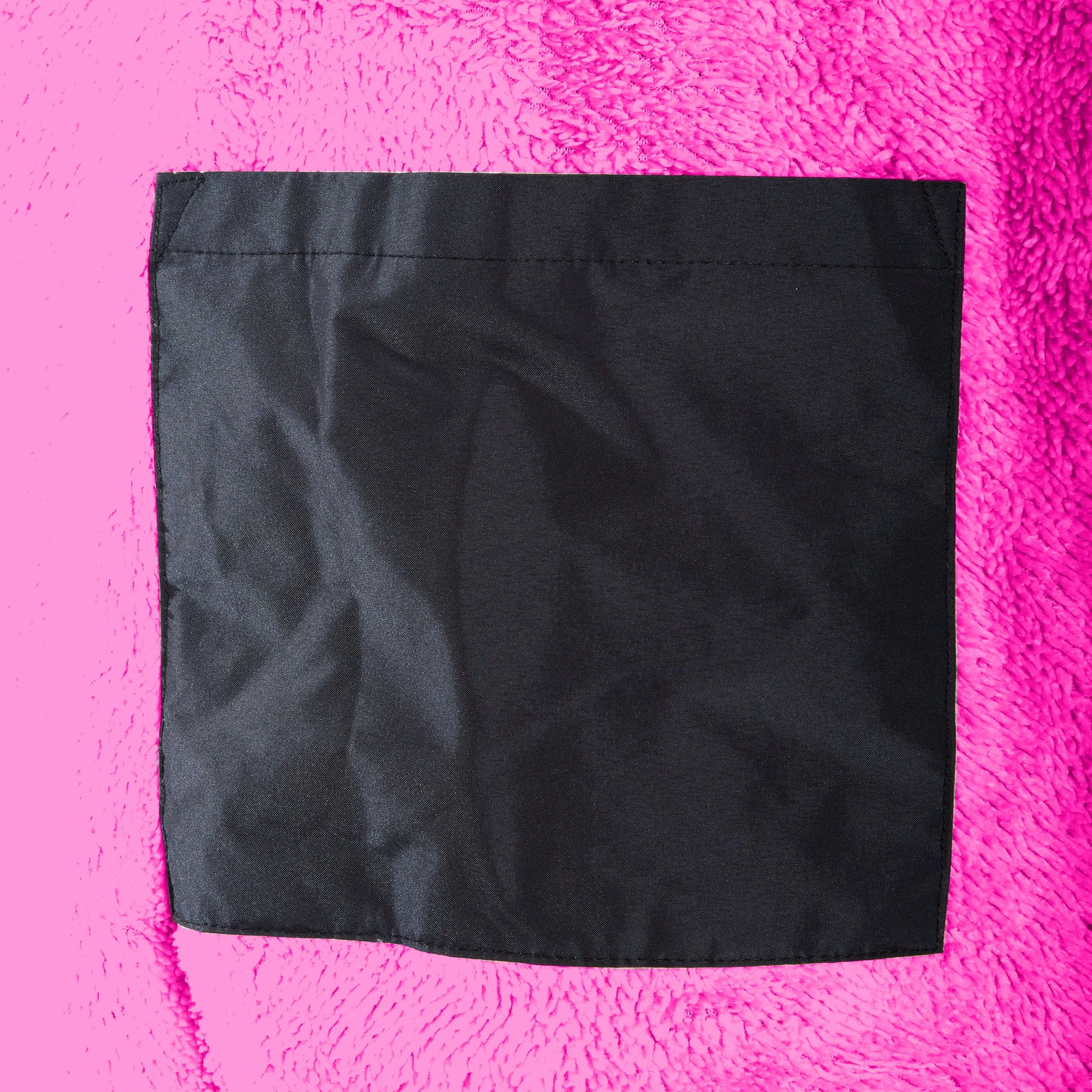 Changing Robe Kids Unisex Hooded - Black/Pink Windproof Waterproof Quick Dry