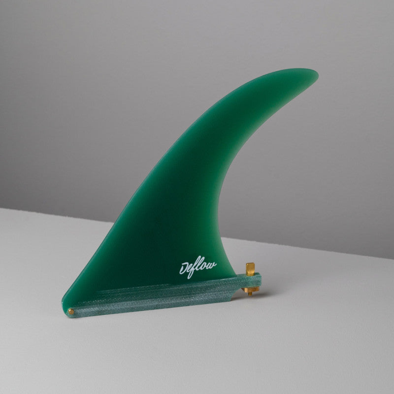 Green Deflow CREAM 7.5-inch single fin with a smooth finish for surfboards.