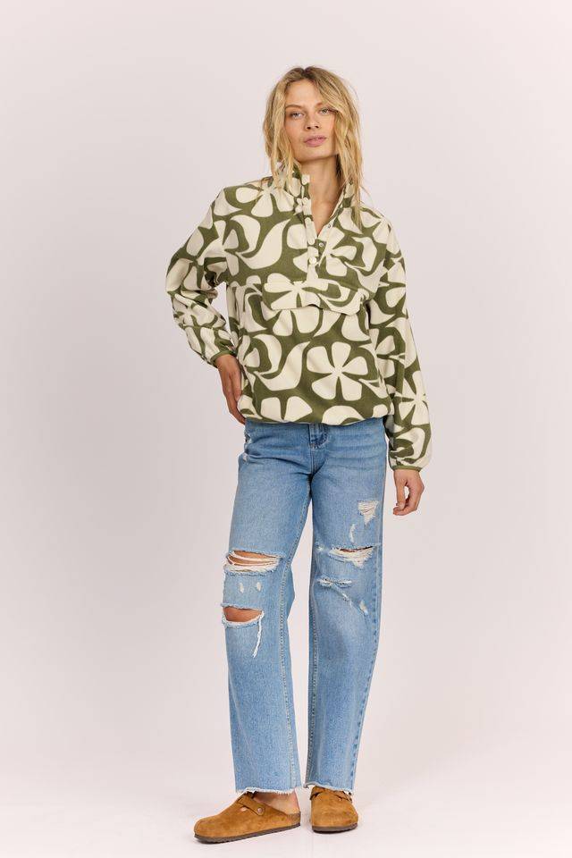 Sisstrevolution Waves in Bloom Fleece