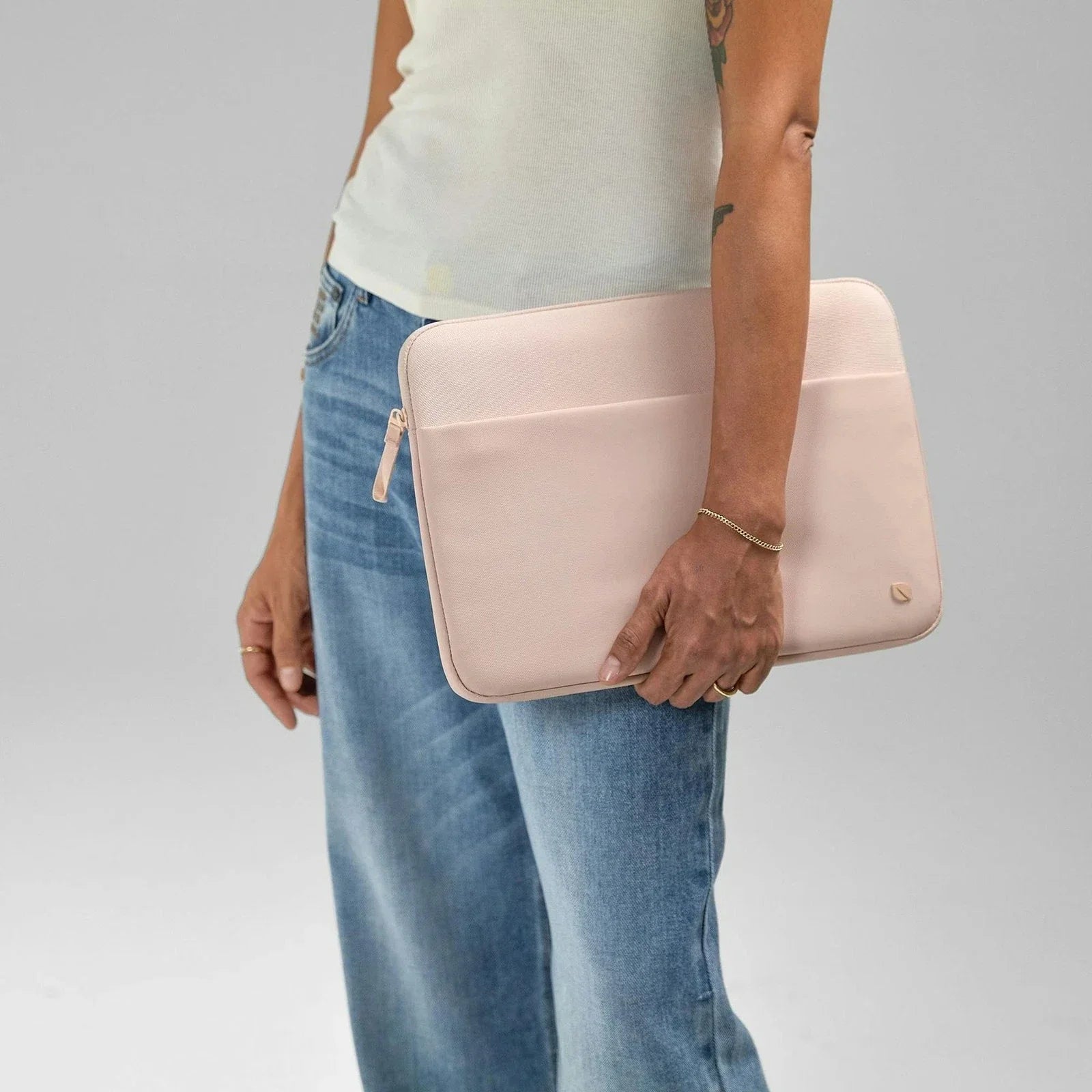 Incase A.R.C. Sleeve with ReSpun 100% Recycled Polyester